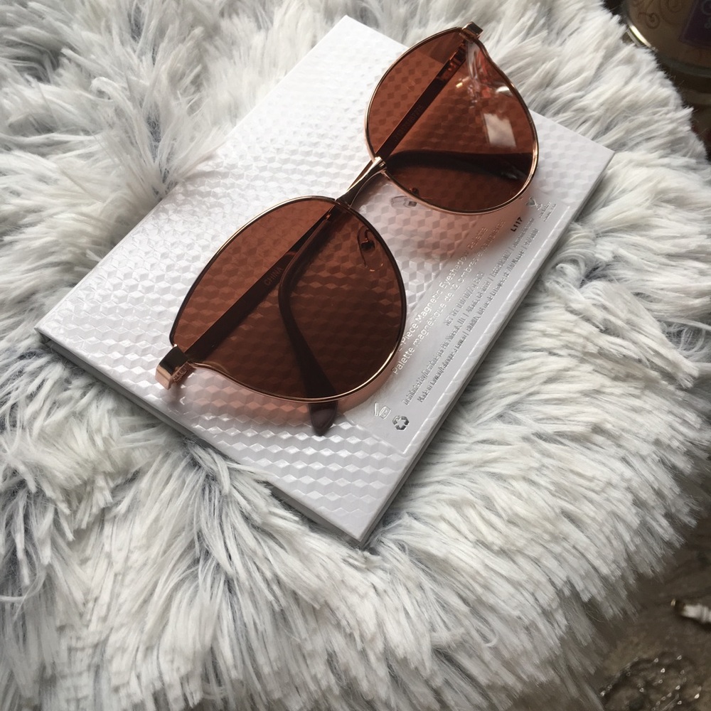 Pink sunglasses brand new ☀️